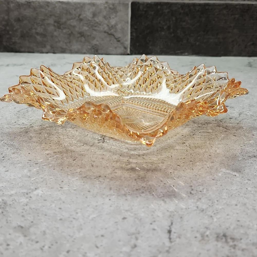 Vintage Glass Dish - Picture 5 of 8